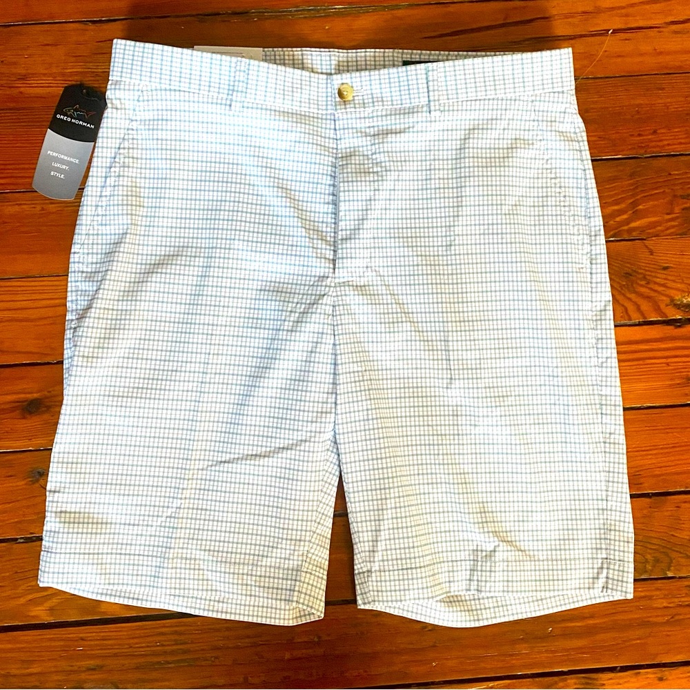 Greg Norman White Plaid Flat Front Golf Shorts Size 34 NWT